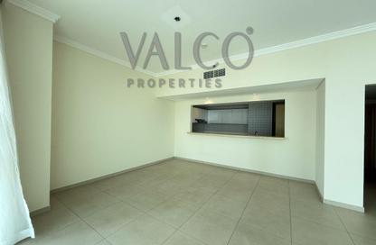 Apartment - 2 - 4 for rent in Al Bateen Residences - Jumeirah Beach Residence - Dubai