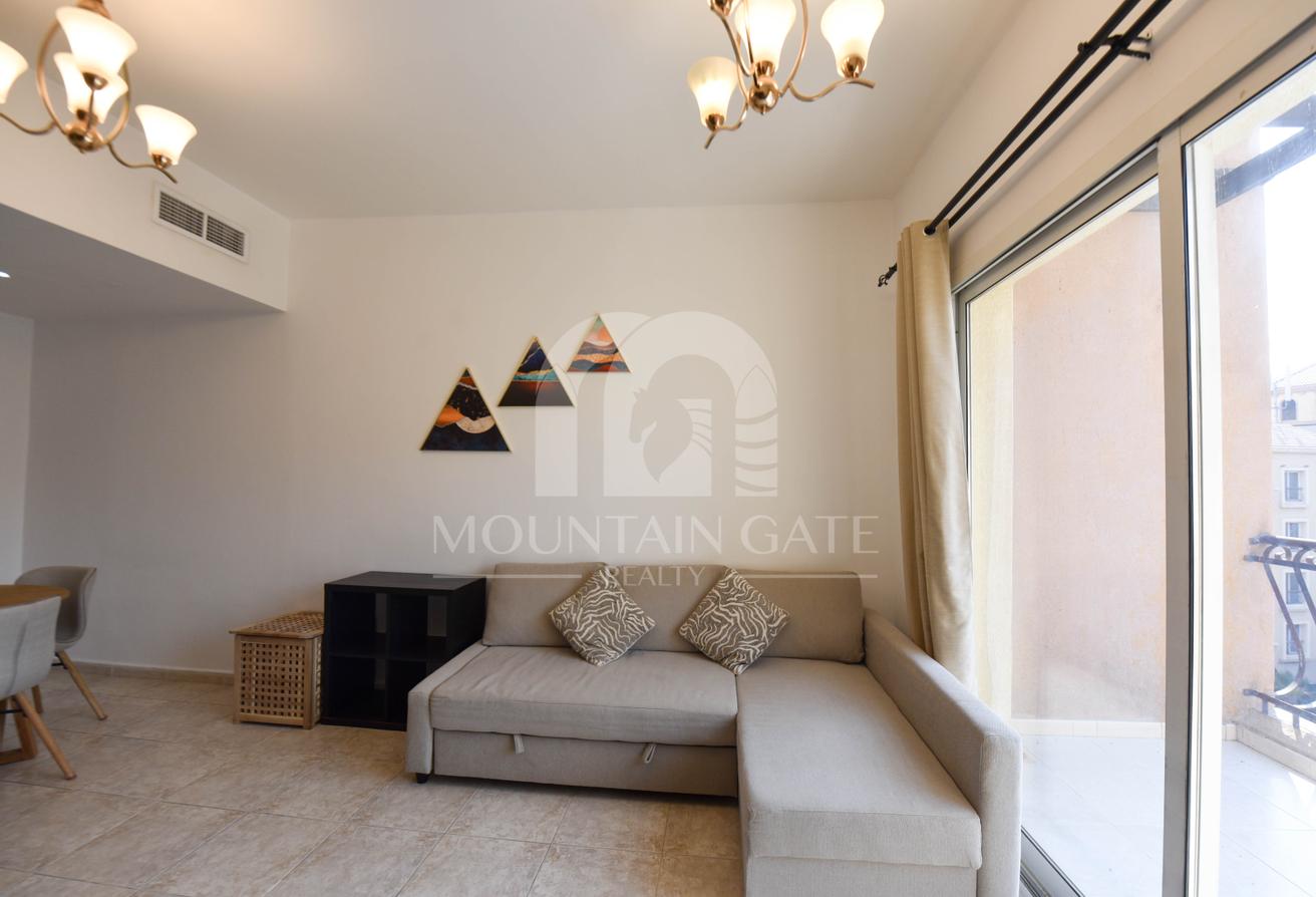 Elegant Living | Fully Furnished | Pool View photo 14