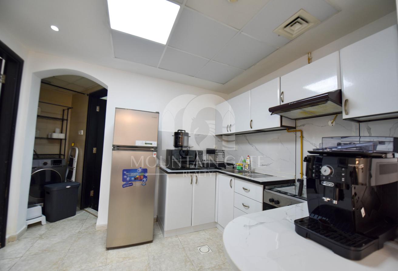 Elegant Living | Fully Furnished | Pool View photo 19