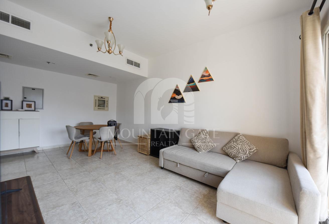 Elegant Living | Fully Furnished | Pool View photo 10