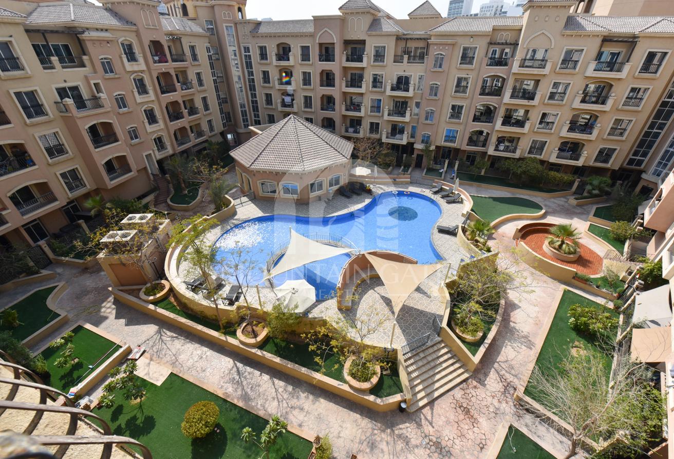 Elegant Living | Fully Furnished | Pool View photo 8