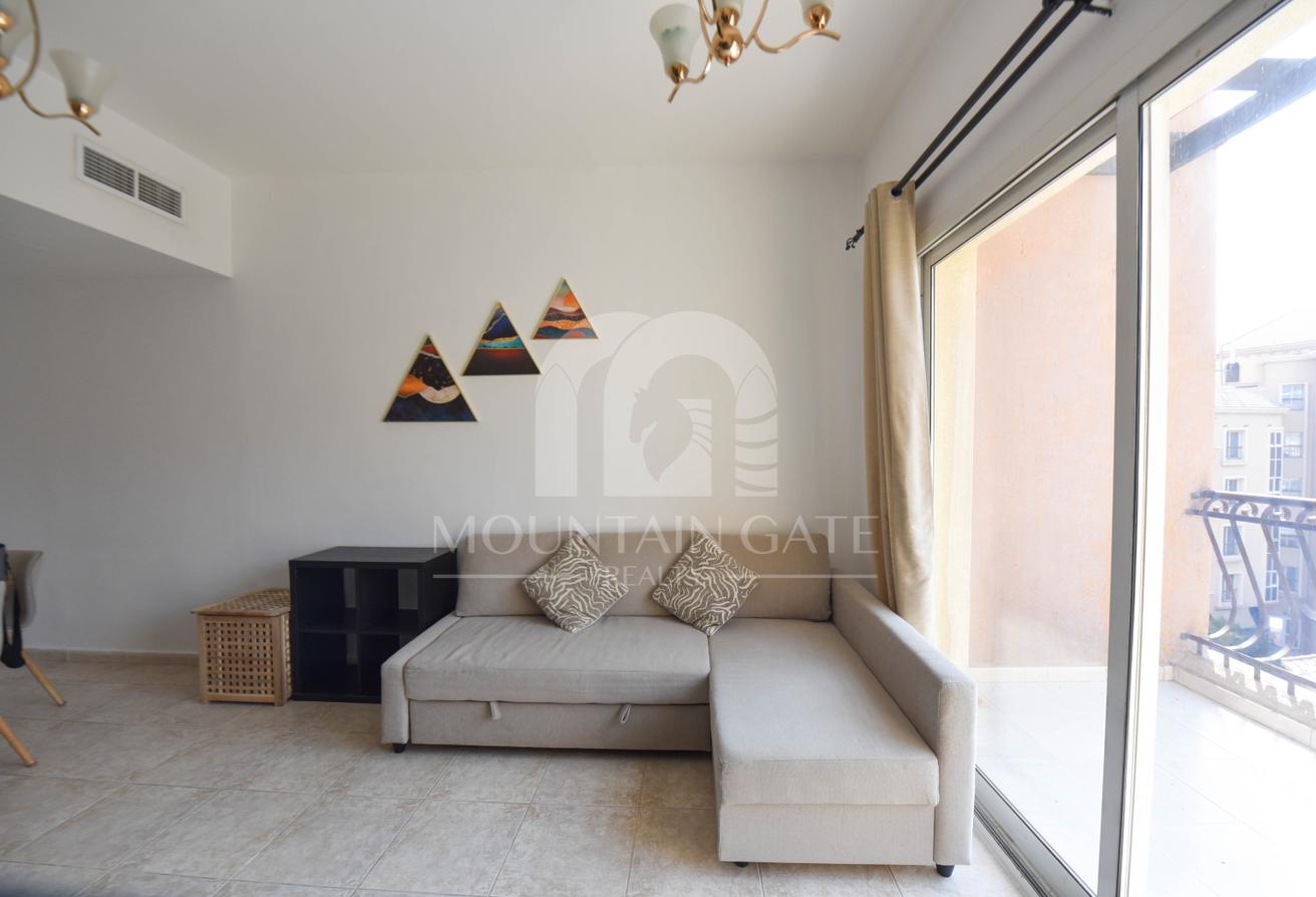 Elegant Living | Fully Furnished | Pool View photo 11