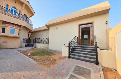 Villa - 6 - 7+ for rent in Al Tarfa - Mughaidir - Sharjah