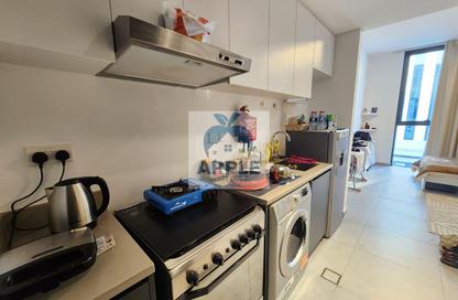 Apartment - Studio - 1 Bathroom for rent in The Link - East Village - Aljada - Sharjah