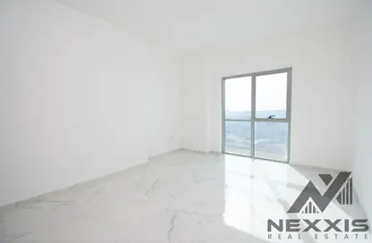 شقة - غرفة نوم - 2 حمامات للايجار في الجادة الخامسه - الفرجان - دبي