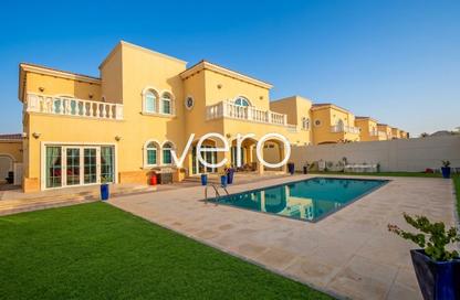 Villa - 5 - 6 for rent in District 1 - Jumeirah Park - Dubai