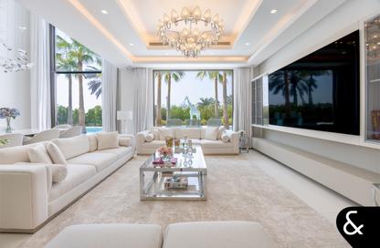 Villa - 4 - 5 for rent in Cluster 26 - Jumeirah Islands - Dubai Villa - 4 - 5 for rent in Cluster 26 - Jumeirah Islands - Dubai