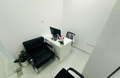 مكتب - استوديو - 1 حمام للايجار في ريم ريزدنسي - الكرامة - دبي