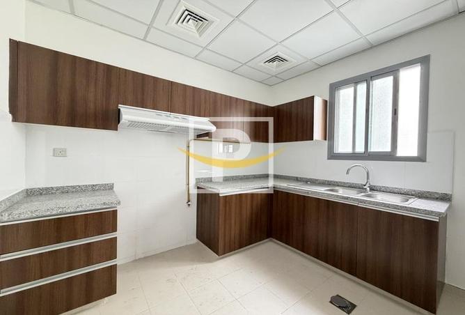 76178392 - Property Image 3