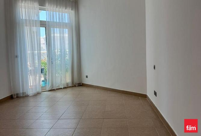 135613551 - Property Image 3