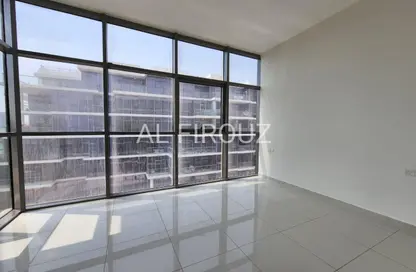 Apartment - 3 Bedrooms - 4 Bathrooms for rent in Golf Panorama A - Golf Panorama - Golf Town - DAMAC Hills - Dubai