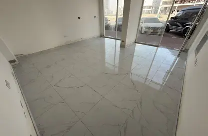 Shop - Studio for rent in Al Jurf 3 - Al Jurf - Ajman Downtown - Ajman