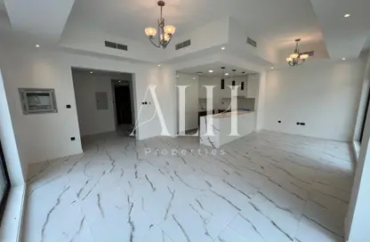 Villa - 4 Bedrooms - 5 Bathrooms for rent in Elie Saab VIE Townhouses - District 11 - Mohammed Bin Rashid City - Dubai