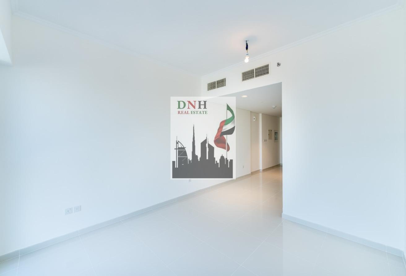 Cozy 1 BR I High Floor I Premium Location photo 3