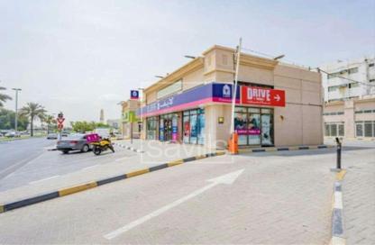 محل - استوديو للايجار في بناية البطينة 9 - البطينة - الشارقة محل - استوديو للايجار في بناية البطينة 9 - البطينة - الشارقة