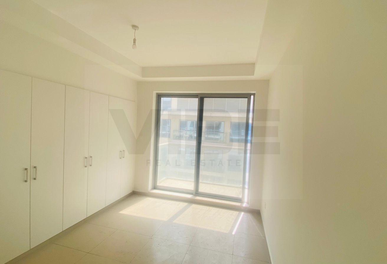 Island Living 1BR | Vacant | Pacific