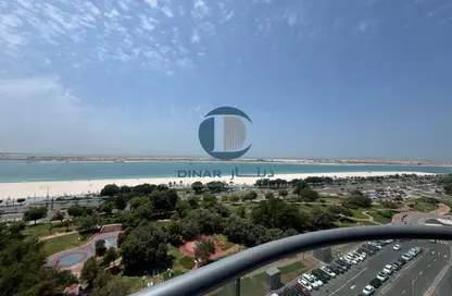 Apartment - 2 Bedrooms - 4 Bathrooms for rent in Wave tower - Corniche Road - Abu Dhabi