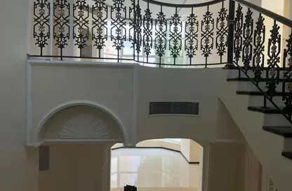 فيلا - 4 غرف نوم - 5 حمامات للايجار في العزرة - ضاحية الرقة - الشارقة