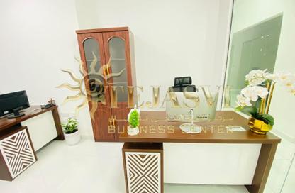 Office Space - Studio - 1 Bathroom for rent in Red Avenue - Al Garhoud - Dubai