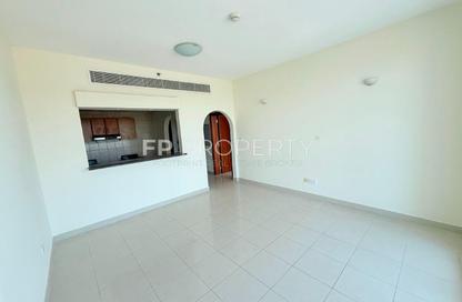 Apartment - 1 Bedroom - 2 Bathrooms for rent in Cricket Tower - Dubai Sports City - Dubai