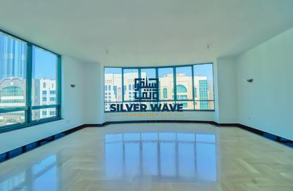 Apartment - 3 - 4 for rent in Liwa Centre Towers - Hamdan Street - Abu Dhabi Apartment - 3 - 4 for rent in Liwa Centre Towers - Hamdan Street - Abu Dhabi