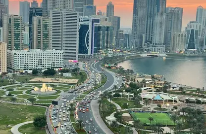 شقة - 2 غرف نوم - 3 حمامات للبيع في المجاز - الشارقة