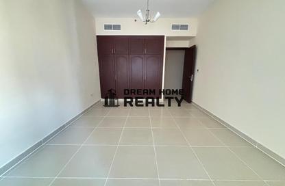 Apartment - 2 Bedrooms - 2 Bathrooms for rent in New Al Taawun Road - Al Taawun - Sharjah