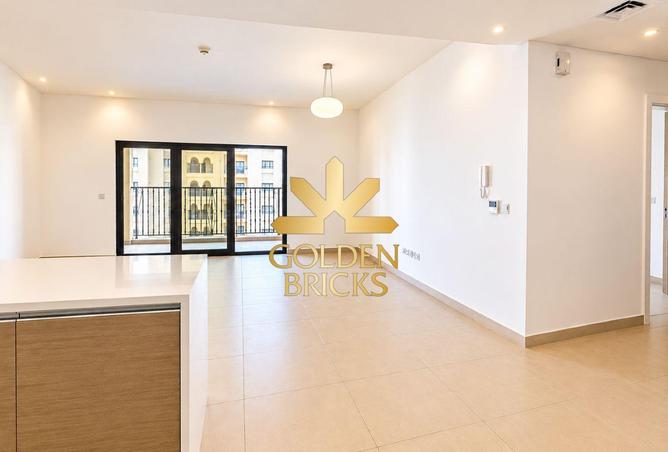 Negotiable | Spacious Layout | Freehold