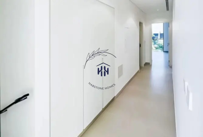 143739001 - Property Image 2