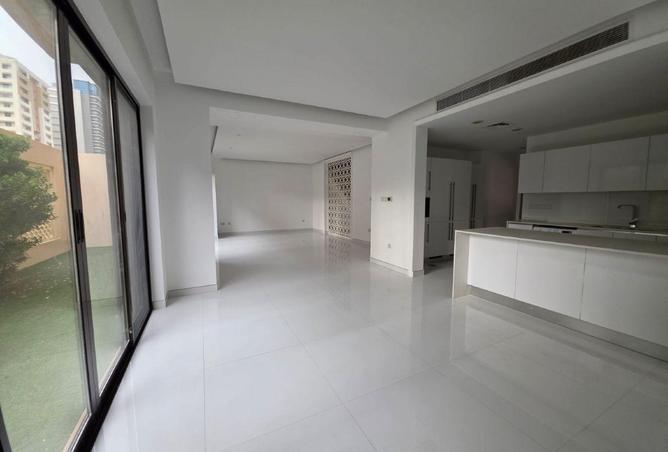 106421357 - Property Main Image