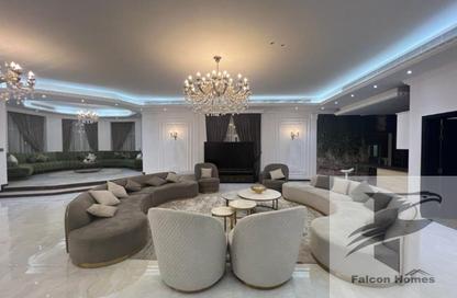 Villa - 5 Bedrooms - 6 Bathrooms for rent in Nad Al Sheba 4 - Nad Al Sheba - Dubai Villa - 5 Bedrooms - 6 Bathrooms for rent in Nad Al Sheba 4 - Nad Al Sheba - Dubai