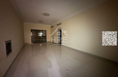 Apartment - 2 Bedrooms - 2 Bathrooms for rent in Al Jurf 2 - Al Jurf - Ajman Downtown - Ajman