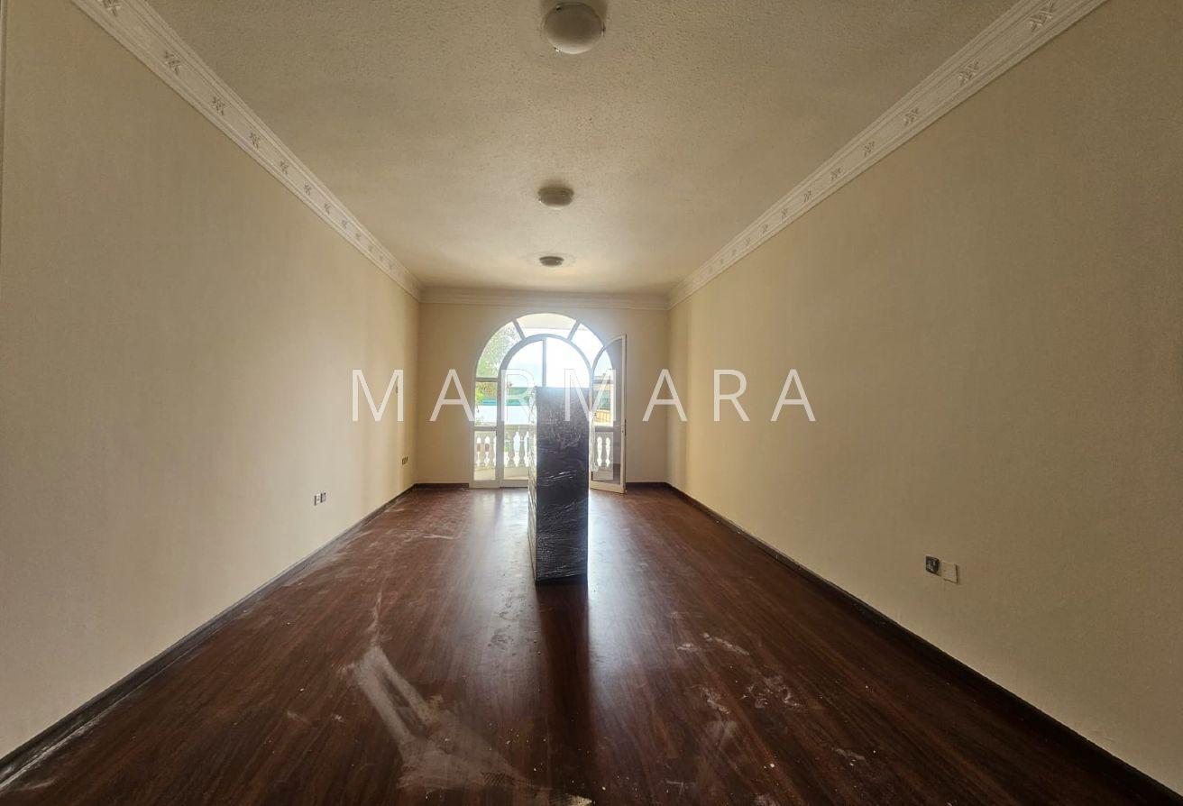 Spacious Compound villa | Prime Location | Vacant photo 17
