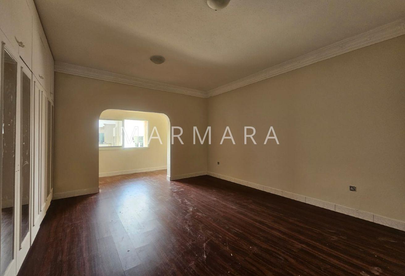 Spacious Compound villa | Prime Location | Vacant photo 15