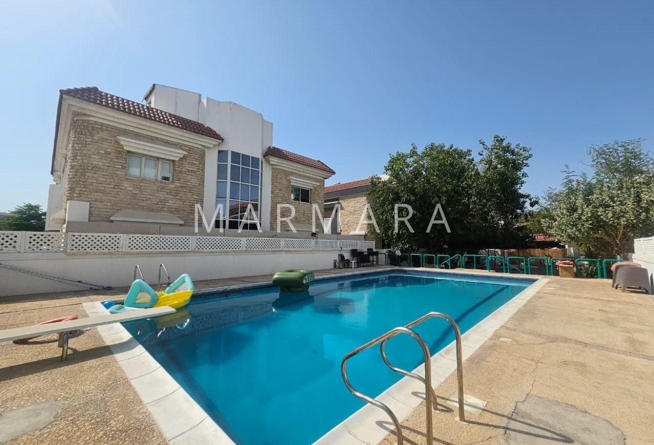 Spacious Compound villa | Prime Location | Vacant photo 20
