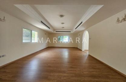 Villa - 5 - 5 for rent in Umm Suqeim 2 Villas - Umm Suqeim 2 - Umm Suqeim - Dubai