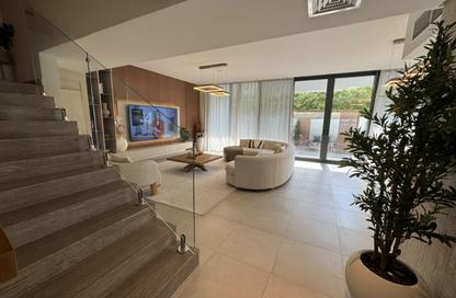 Villa - 5 - 7 for sale in Hamriyah Free Zone - Sharjah