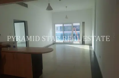 Apartment - 1 Bedroom - 2 Bathrooms for rent in Zenith A1 Tower - Zenith Towers - Dubai Sports City - Dubai