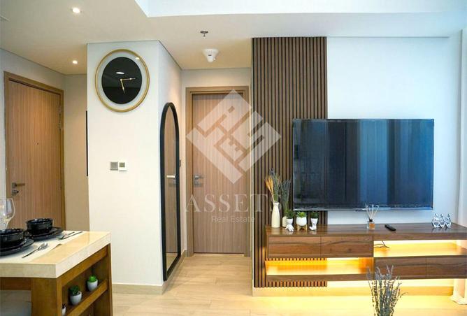 Bright Corner Unit | Fully Furnished | Pool View
