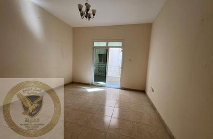 Apartment - 2 Bedrooms - 2 Bathrooms for rent in Al Qulaya'ah - Al Sharq - Sharjah