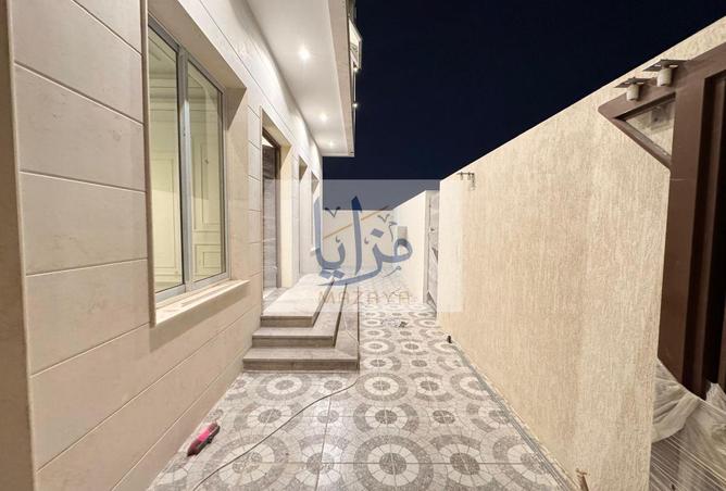 70293763 - Property Image 3