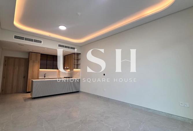 Community View | Spacious Layout | lower floor photo 3