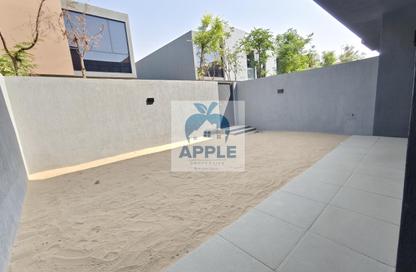 Villa - 4 - 5 for rent in Saro - Masaar - Tilal City - Sharjah