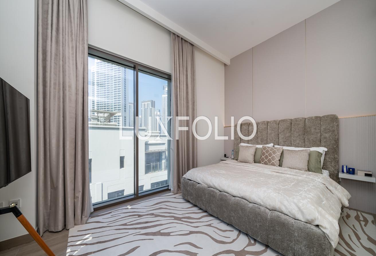 Fully Upgraded Penthouse | Lagoon Access | Vacant photo 10