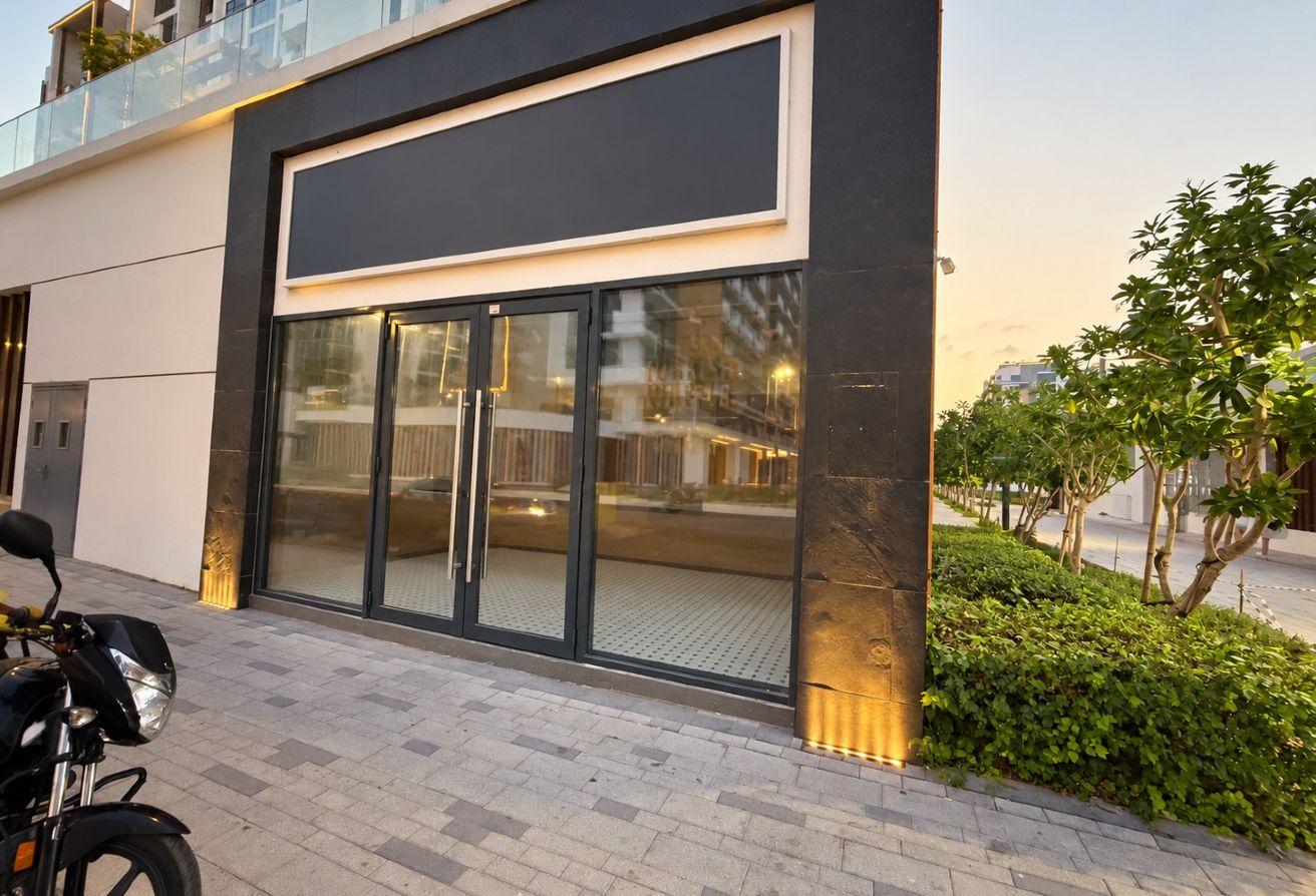 Prime Corner Shop |Fully Furnished |Ready to Trade gallery image