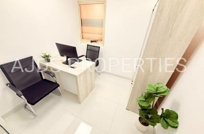 Office Space - Studio - 1 Bathroom for rent in Silver Home Building - Hor Al Anz - Deira - Dubai
