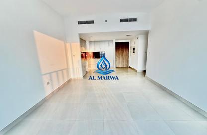 Apartment - 2 - 3 for rent in Maryam Gate Residence - Maryam Island - Al Khan - Sharjah
