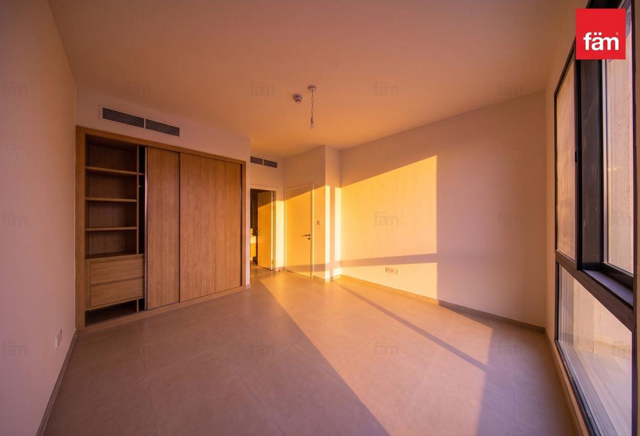 EXQUISITE | READY TO MOVE IN | CALL NOW photo 7