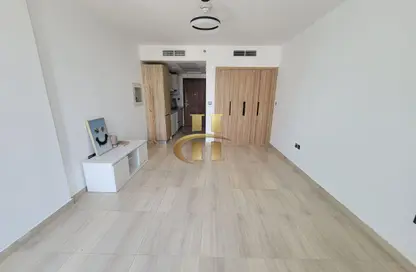 Apartment - 1 Bathroom for rent in Pantheon Elysee II - District 12 - Jumeirah Village Circle - Dubai