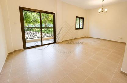 Apartment - 2 Bedrooms - 2 Bathrooms for rent in The Gardens Building 118 - The Gardens Buildings - The Gardens - Dubai